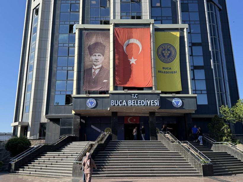 Buca Belediyesi'ne operasyon - Resim : 1