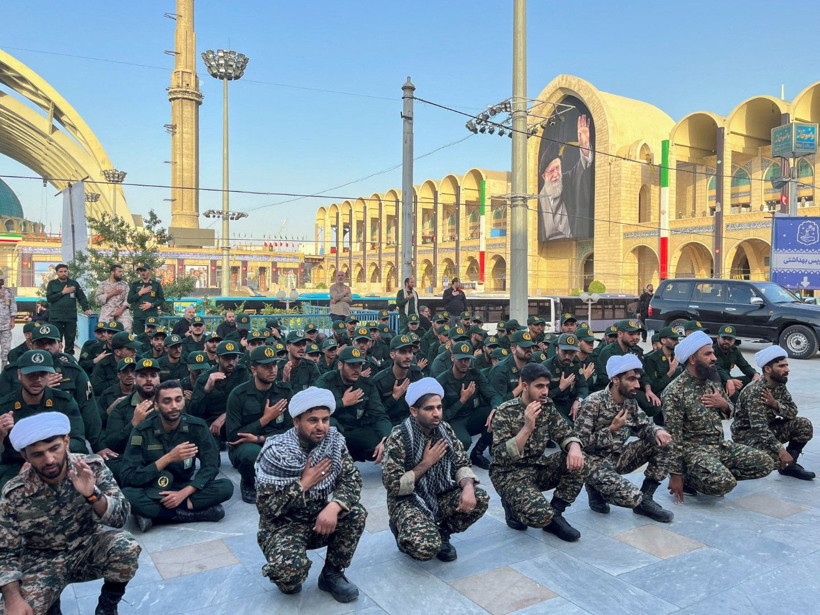 İran'da hayat durdu: Hamaney için dev cenaze töreni - Resim: 8
