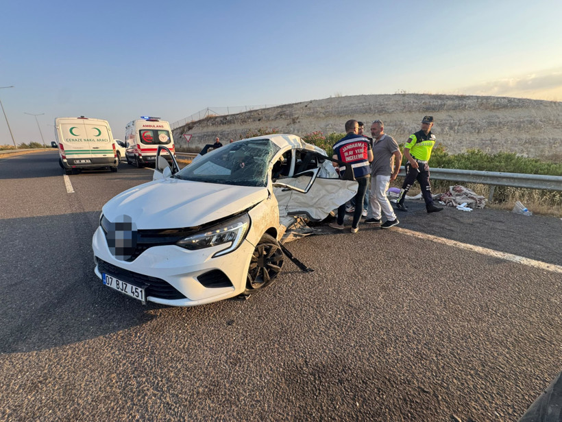 Şanlıurfa'da feci kaza: 3 ölü, 7 yaralı - Resim : 4