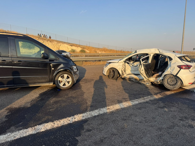 Şanlıurfa'da feci kaza: 3 ölü, 7 yaralı - Resim : 3