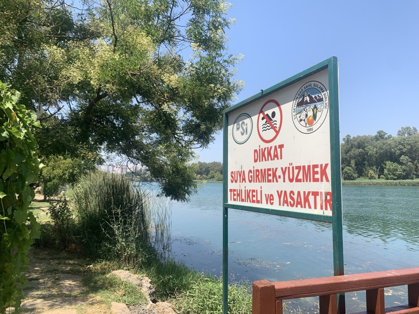 Adana'da kavurucu sıcaklar etkisini artırdı: Cadde ve sokaklar boş kaldı - Resim : 1