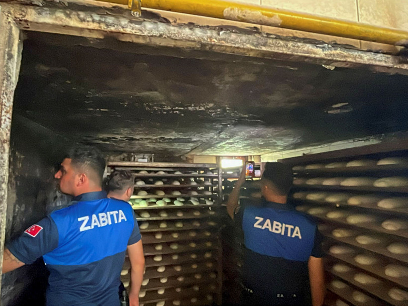 Fırında mide bulandıran manzara! 17 ayrı ihlalden 17 ayrı ceza kesildi - Resim : 3