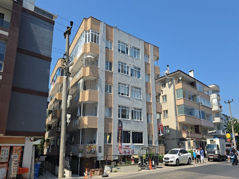Komşusunu altınları için öldürdü: Kanlı kıyafetleri evinde bulundu - Resim : 2