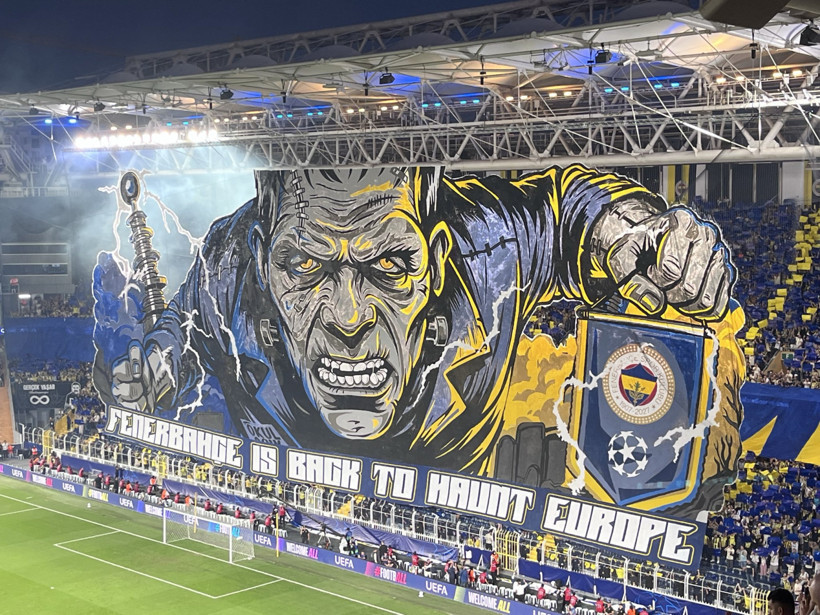 Fenerbahçe'den olay pankart: Tüm Avrupa bu görüntüyü konuşuyor - Resim : 1