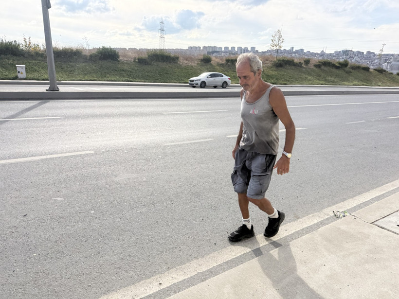 Yerli Forrest Gump günde 38 kilometre yürüyor - Resim : 1