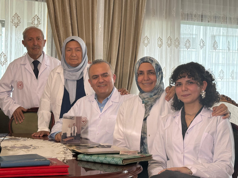 Bu evde herkes aynı mesleği yapıyor. 4 kuşaktır devam ediyorlar - Resim : 2