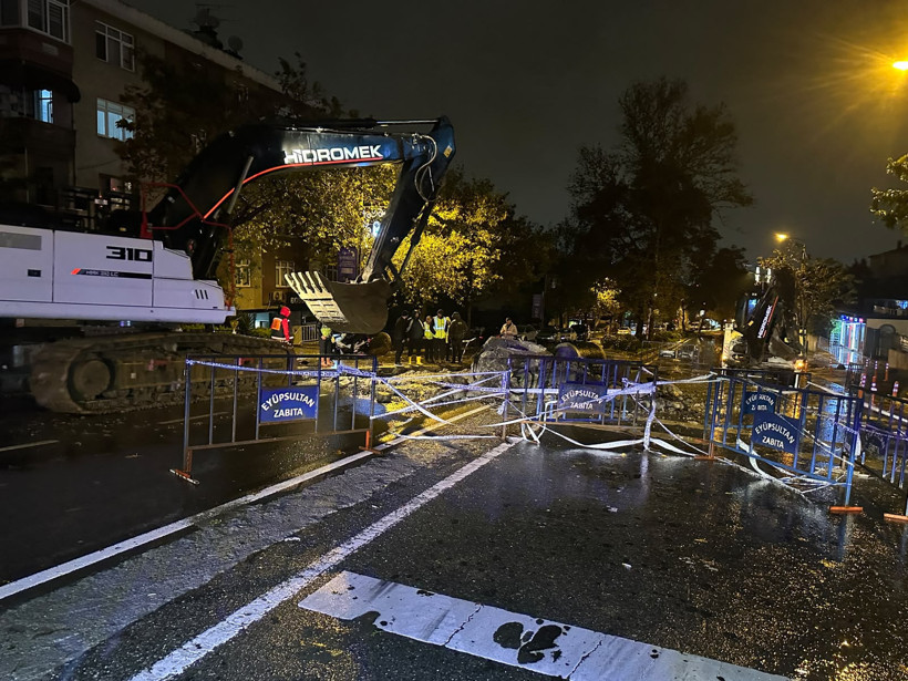 İstanbul kabusu yaşadı. 41 yıl sonra gelen rekor yağış afete dönüştü, 2 kişi öldü - Resim : 4