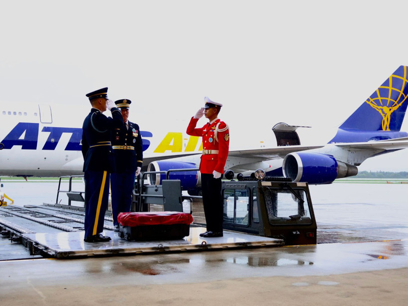 75 yıl sonra: Kore Savaşı'nda şehit düşen 4 askerin naaşı Türk yetkililere teslim edildi - Resim : 1