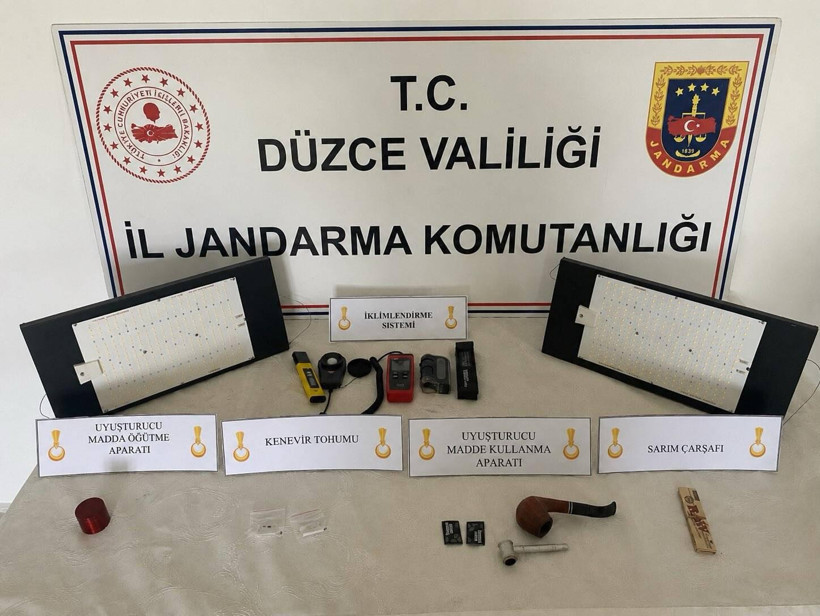Düzce’de kaçakçılık ve uyuşturucu operasyonu: 10 şüpheli gözaltında - Resim : 1