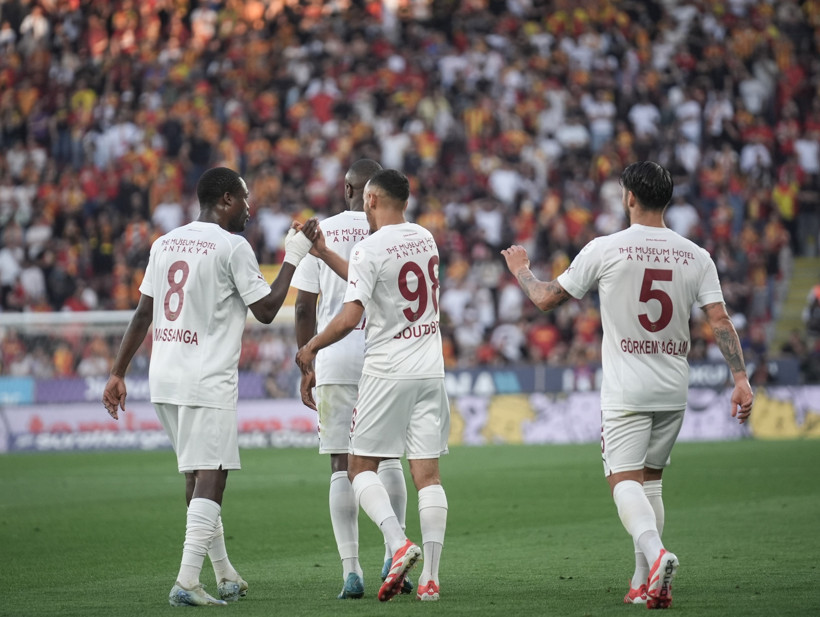 Göztepe'ye bir haller oldu: 10 kişilik Hatay'a takıldı - Resim : 1