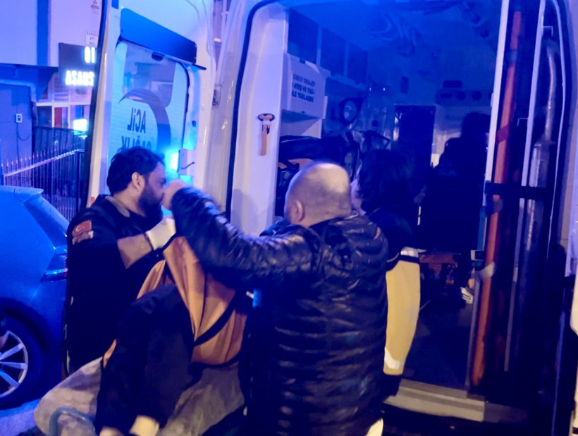 Baba-oğul kavgası kanlı bitti: Baba ağır yaralı - Resim : 1