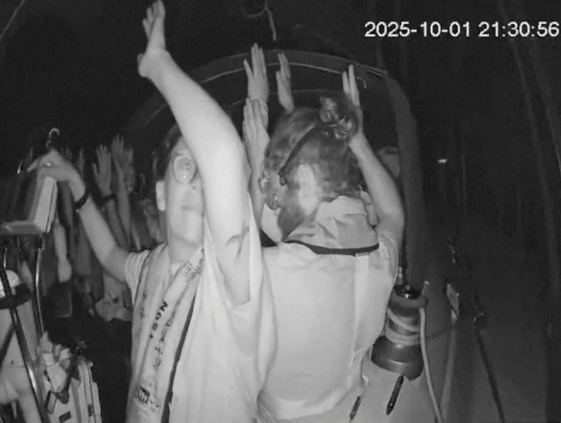 İsrail, Sumud Filosu’na müdahale etti: Aktivistler alıkonuldu - Resim : 6