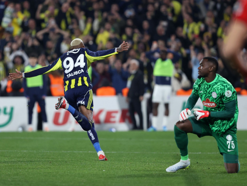 Fenerbahçe 90+8'de yıkıldı! Kadıköy'de büyük şok: 2-2 - Resim : 2