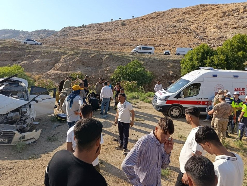 Şırnak'ta feci kaza: 2 ölü, 2 ağır yaralı - Resim: 3