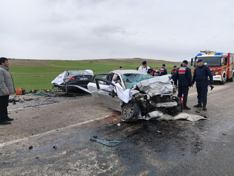 Ankara'da trafik kazası: 6 ölü, 3 ağır yaralı - Resim : 2
