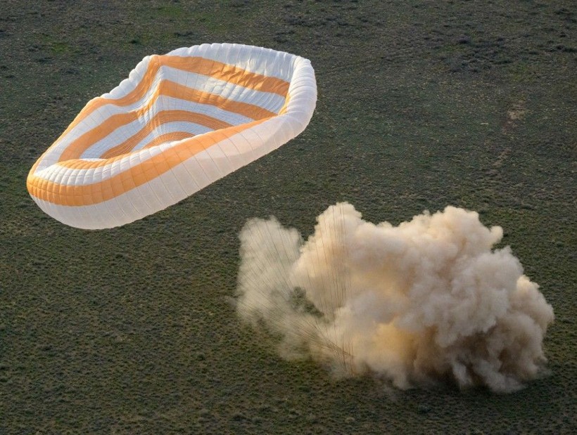 NASA'nın görevdeki en yaşlı astronotu: 70'inci yaşını böyle kutladı - Resim: 2