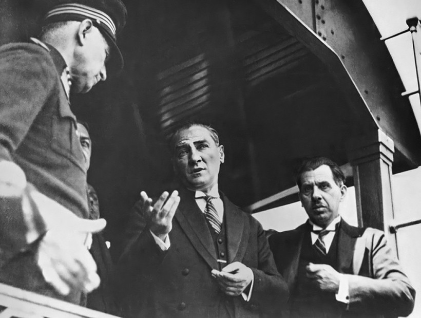 Büyük Önder Atatürk'ün ebediyete intikalinin 87’nci yılı - Resim : 11