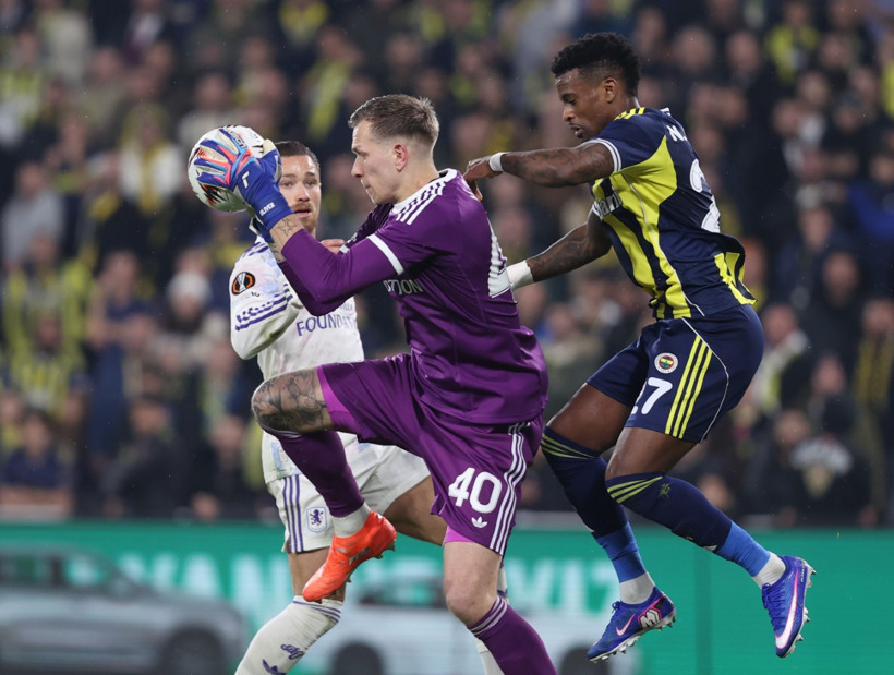 Fenerbahçe her şeyi yaptı ama Bizot'u geçemedi! Kadıköy'de kazanan Aston Villa: 0-1 - Resim : 1