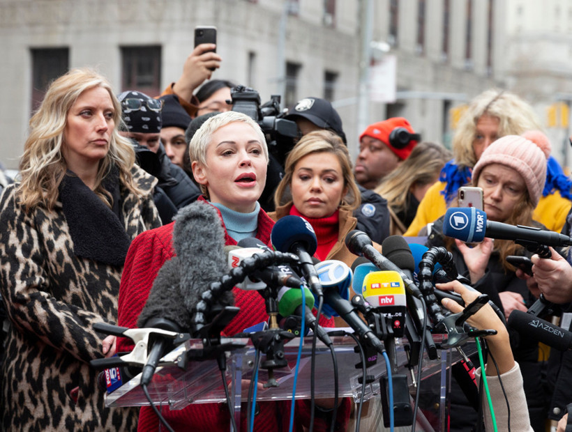 Şok eden itiraflar: Ünlü yapımcı parmaklıklar ardında gözyaşlarına boğuldu - Resim : 2