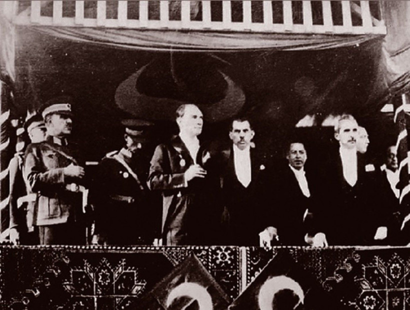 102 yıldır aynı heyecan: Yaşasın 29 Ekim, yaşasın Türkiye Cumhuriyeti - Resim: 2