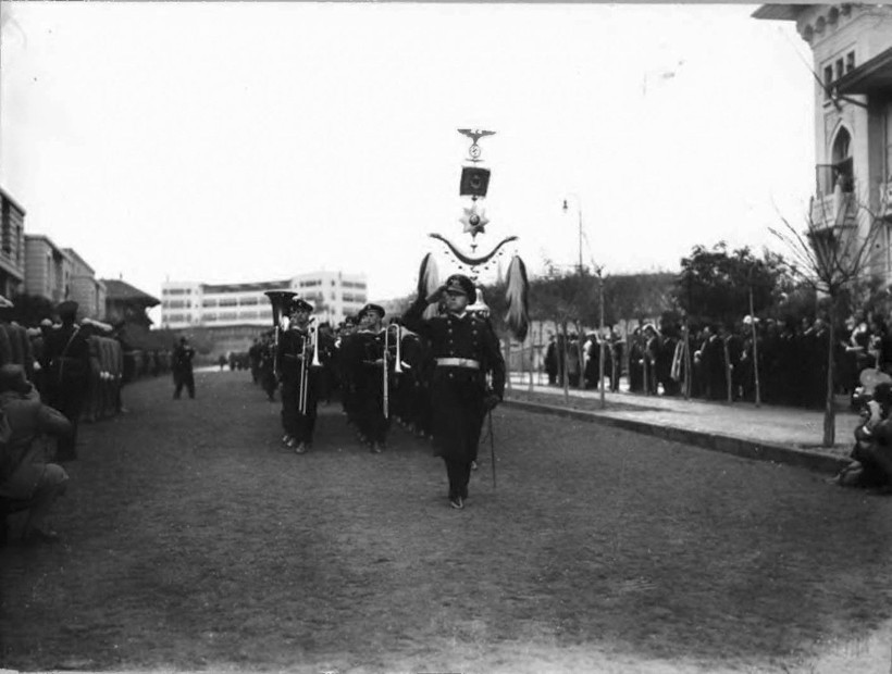 Gözyaşlarıyla tarihe geçen anlar: Atatürk’ün cenaze yolculuğu - Resim: 38