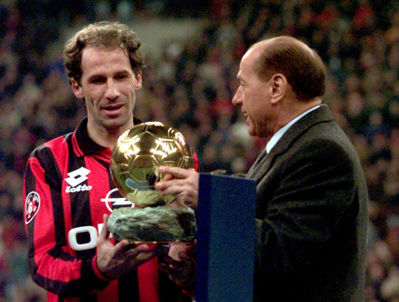 Efsane futbolcu Baresi'ye unutulmaz veda: Milan'ın sahibi ıslıklandı! - Resim: 1
