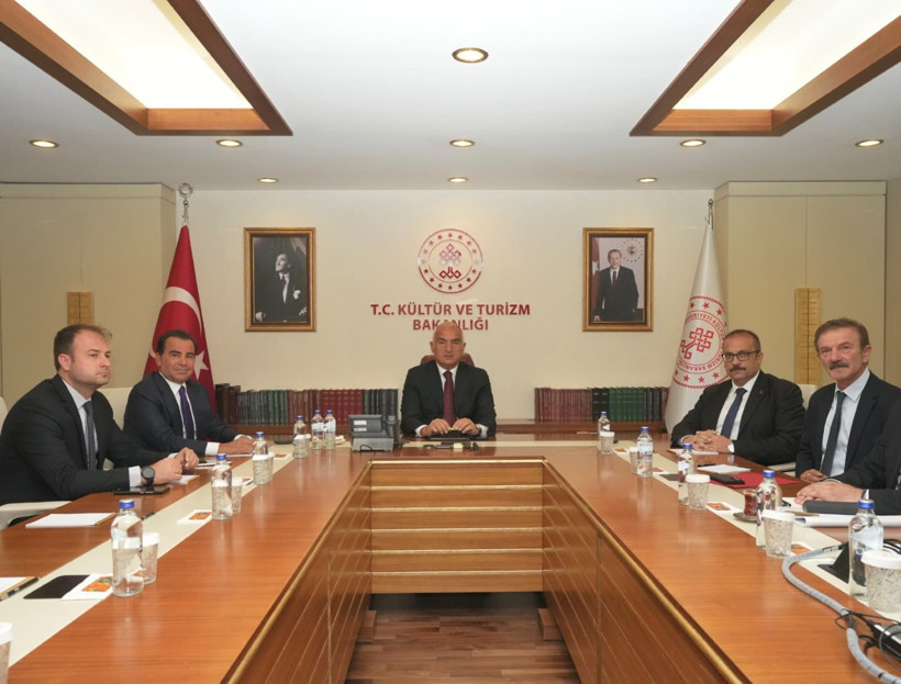 Sayburç’ta yaklaşık 70 yapı gün yüzüne çıkarıldı: Açık hava müzesi planlanıyor - Resim : 1