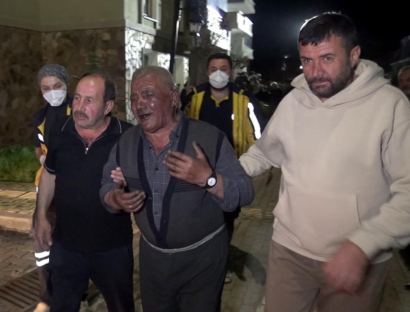 Engelli kadın alevlerin arasında hayatını kaybetti - Resim : 1
