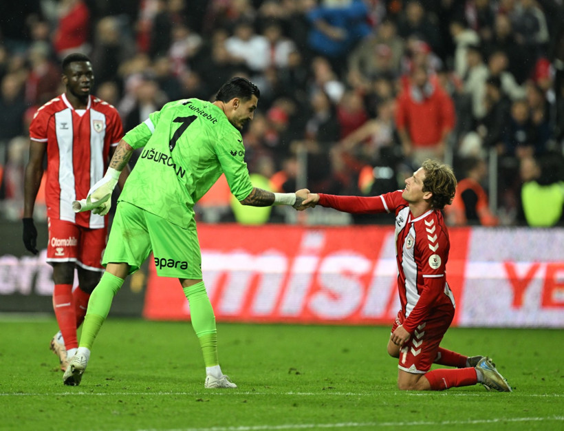 Trabzonspor'da yine hüsran: Karadeniz derbisi Samsunspor'un oldu - Resim : 4