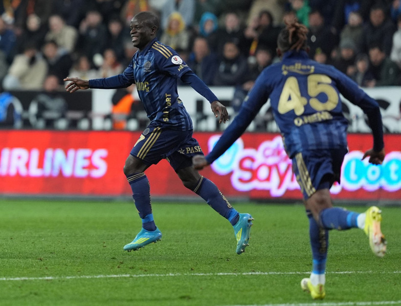 Fenerbahçe, Kayseri'de çok rahat kazandı: 0-4 - Resim : 1