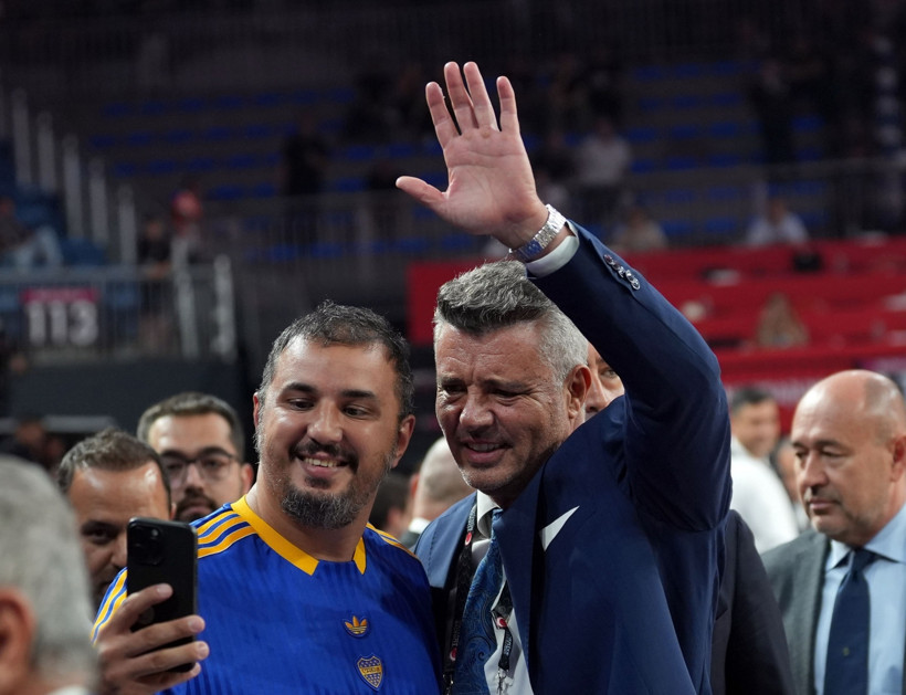 Sadettin Saran, Fenerbahçe başkanı olarak siftah yaptı - Resim : 1