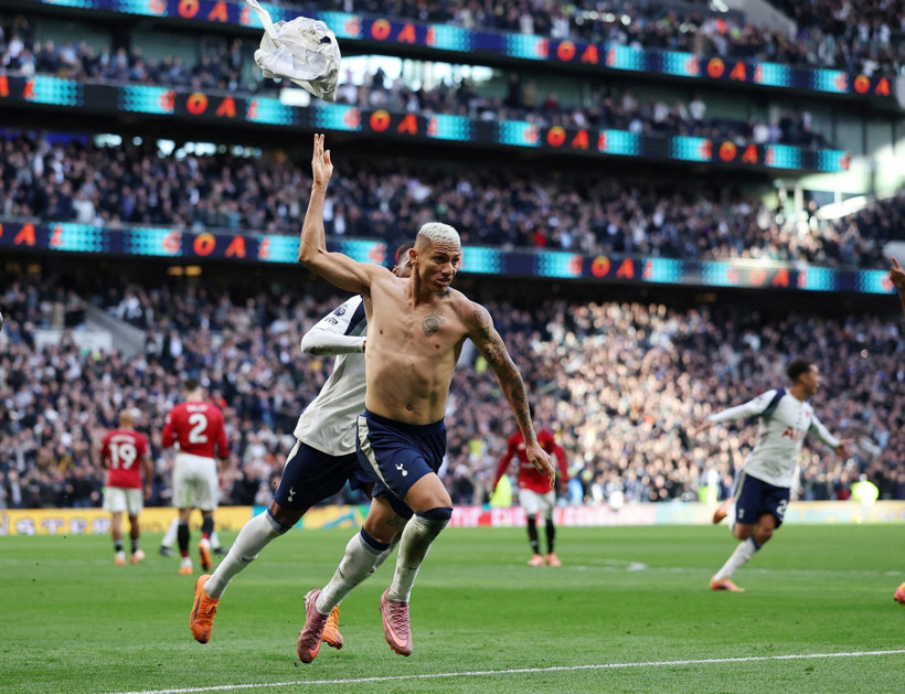 10 kişilik Manchester United, Tottenham'ı 90+6'da yıktı! - Resim : 2