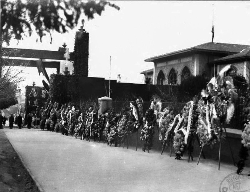 Gözyaşlarıyla tarihe geçen anlar: Atatürk’ün cenaze yolculuğu - Resim: 28