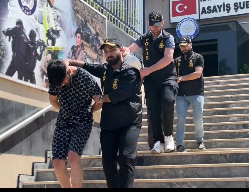 Göz göre göre hırsızlık: Açamayınca taşıdılar - Resim : 1