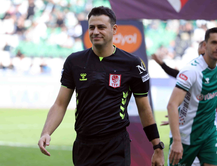 Fenerbahçe - Galatasaray derbisinin VAR hakemi açıklandı - Resim : 1