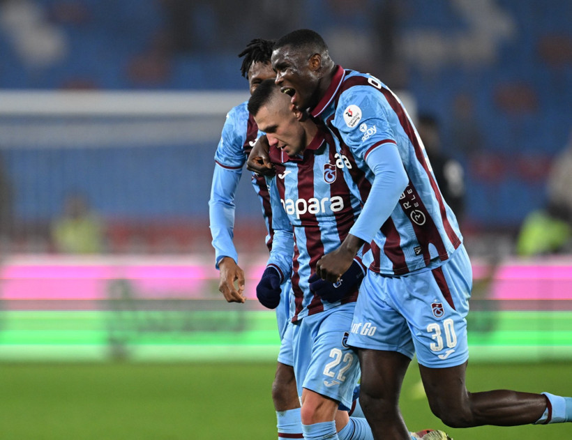 Fatih Tekke, Emre Belözoğlu'nu devirdi! Trabzonspor, Kasımpaşa'yı 84'te geçti: 2-1 - Resim : 1