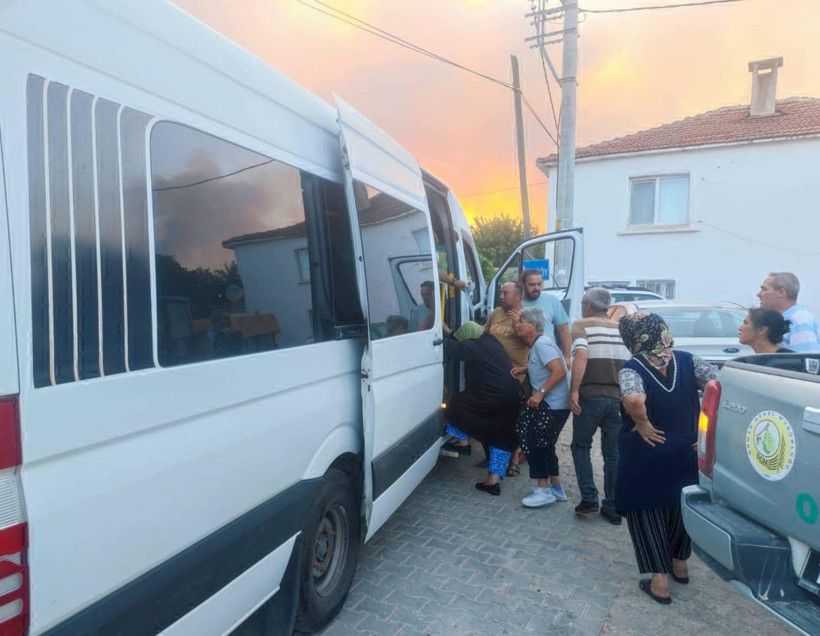 Tekirdağ'daki orman yangını büyüdü - Resim: 14