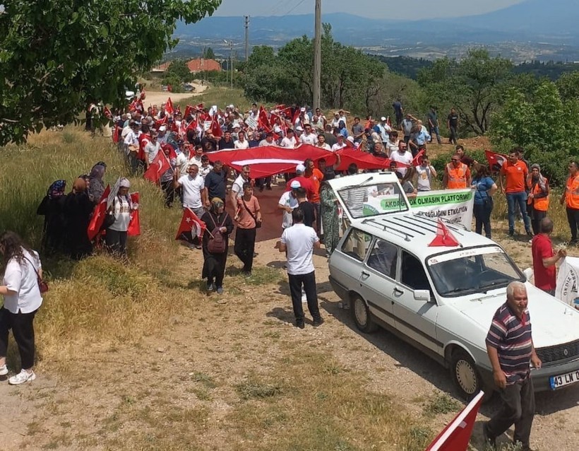 Kütahya'da şenlikli protesto - Resim : 1
