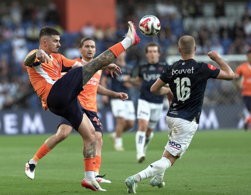 Başakşehir zorlanmadan play-off'a yükseldi - Resim : 2