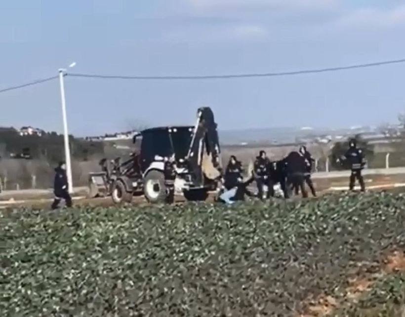 'Kaçak yapı' yıkımında gerginlik: 5 gözaltı - Resim: 5