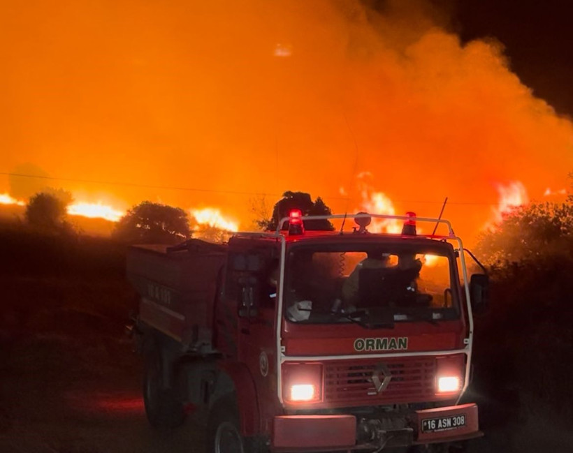 Bursa'daki orman yangını saatler sonra kontrol altına alındı - Resim: 11