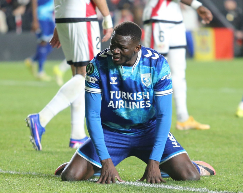 Samsunspor cesurca oynadı ama olmadı: Rayo Vallecano Konferans'ta tur atladı: 0-1 - Resim : 2