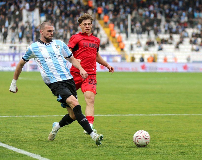Erzurum'da 3 golle kazanan Çorum oldu - Resim : 1