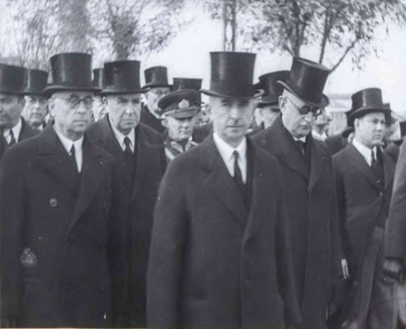 Gözyaşlarıyla tarihe geçen anlar: Atatürk’ün cenaze yolculuğu - Resim: 9