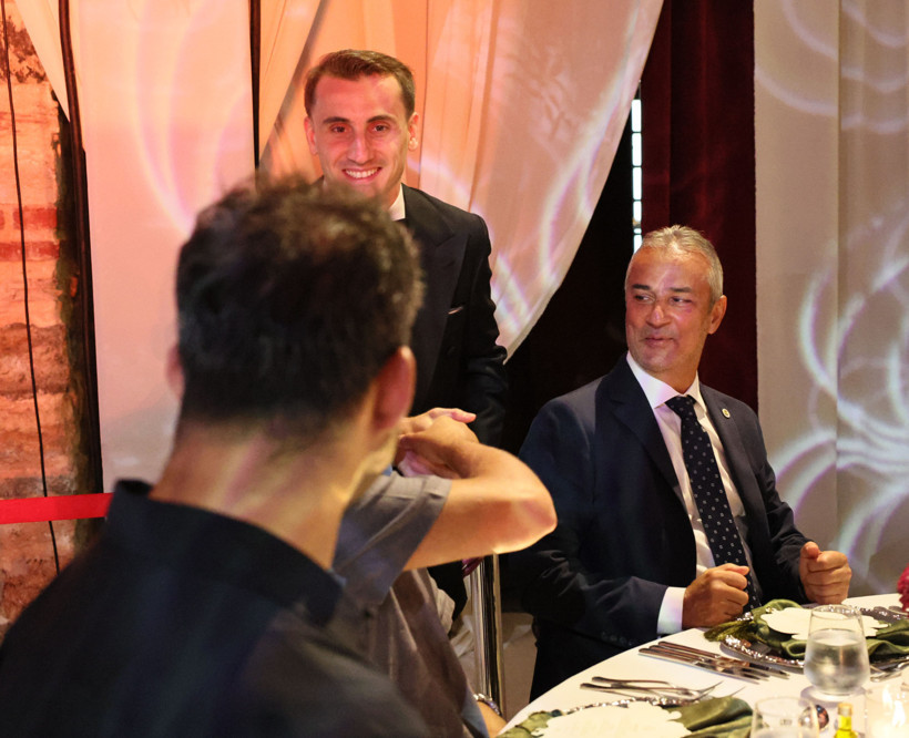 İsmail Yüksek, dünyaevine girdi: Nikah şahitliğini Aziz Yıldırım ve Ali Koç yaptı - Resim : 5