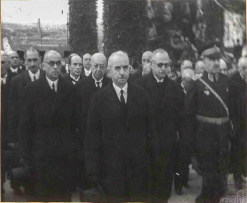 Gözyaşlarıyla tarihe geçen anlar: Atatürk’ün cenaze yolculuğu - Resim: 18