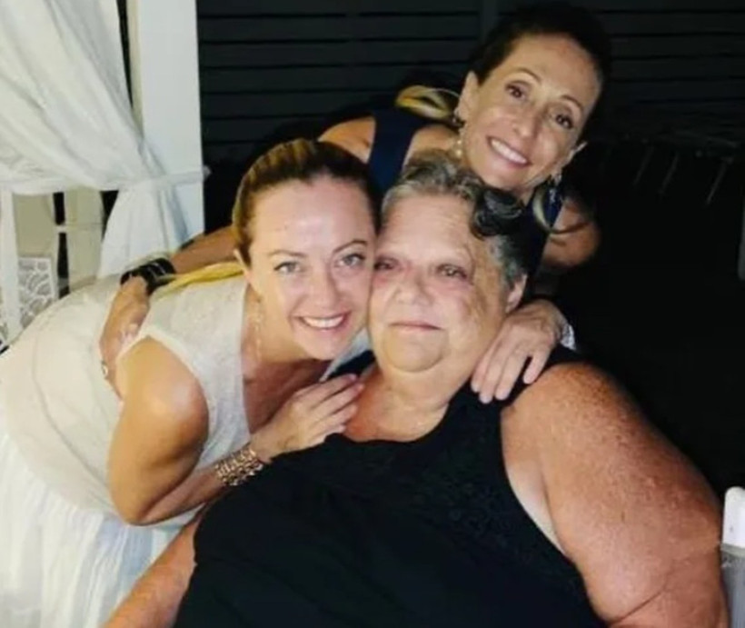 Meloni'den duygusal kitap: Babamın sevgisizliği beni ben yaptı - Resim : 1