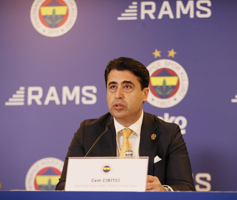 Fenerbahçe'den Jasikevicius açıklaması: Sözleşme için tarih verildi - Resim : 1