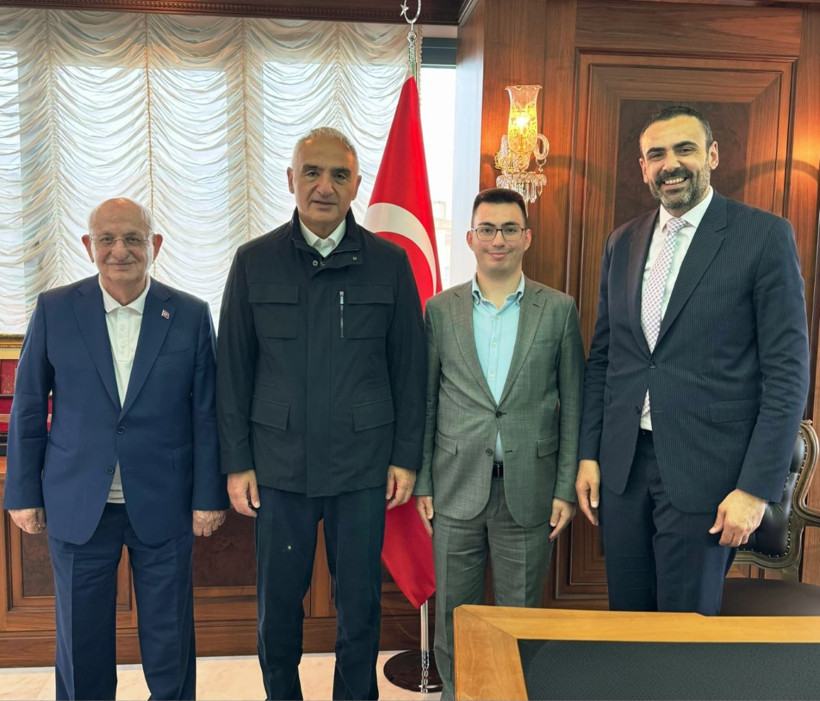 Mehmet Nuri Ersoy'dan İsmail Kahraman'a ziyaret - Resim : 1