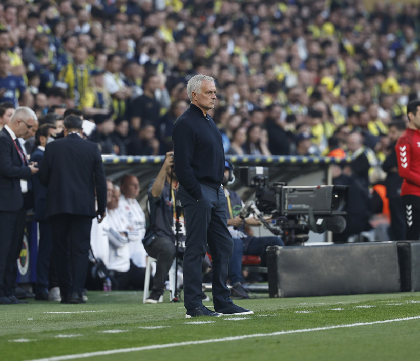 Mourinho suçu yine başkasına attı: "Ligin sonucu belliydi" - Resim : 1